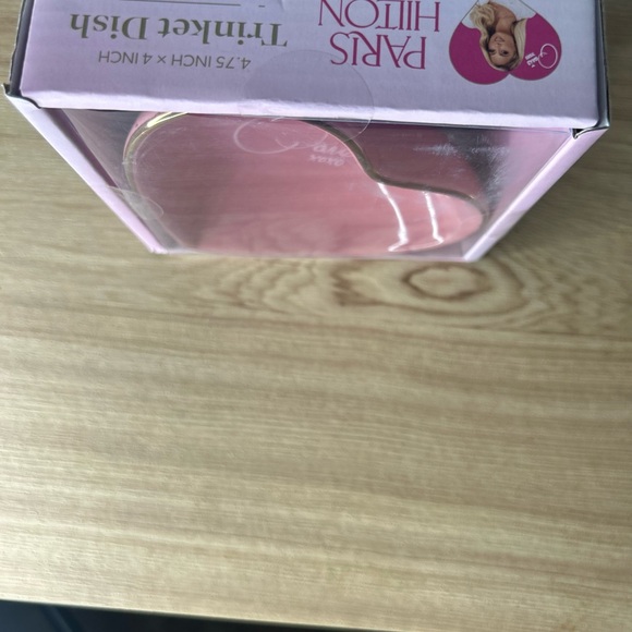 Paris Hilton Pink Heart Trinket Dish (NIB) - Picture 2 of 7